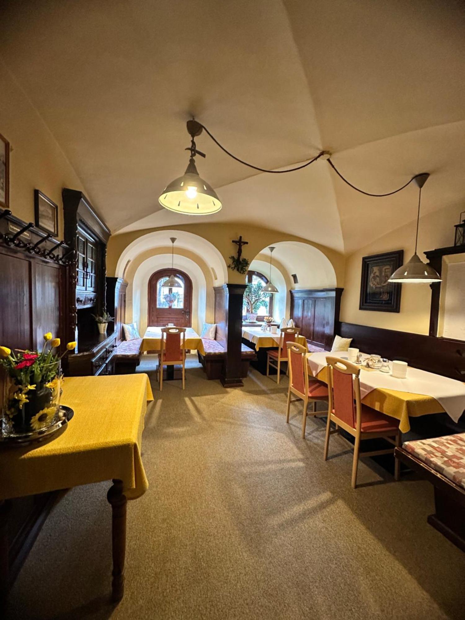Bed and Breakfast Goldener Adler Scharnitz Exterior foto