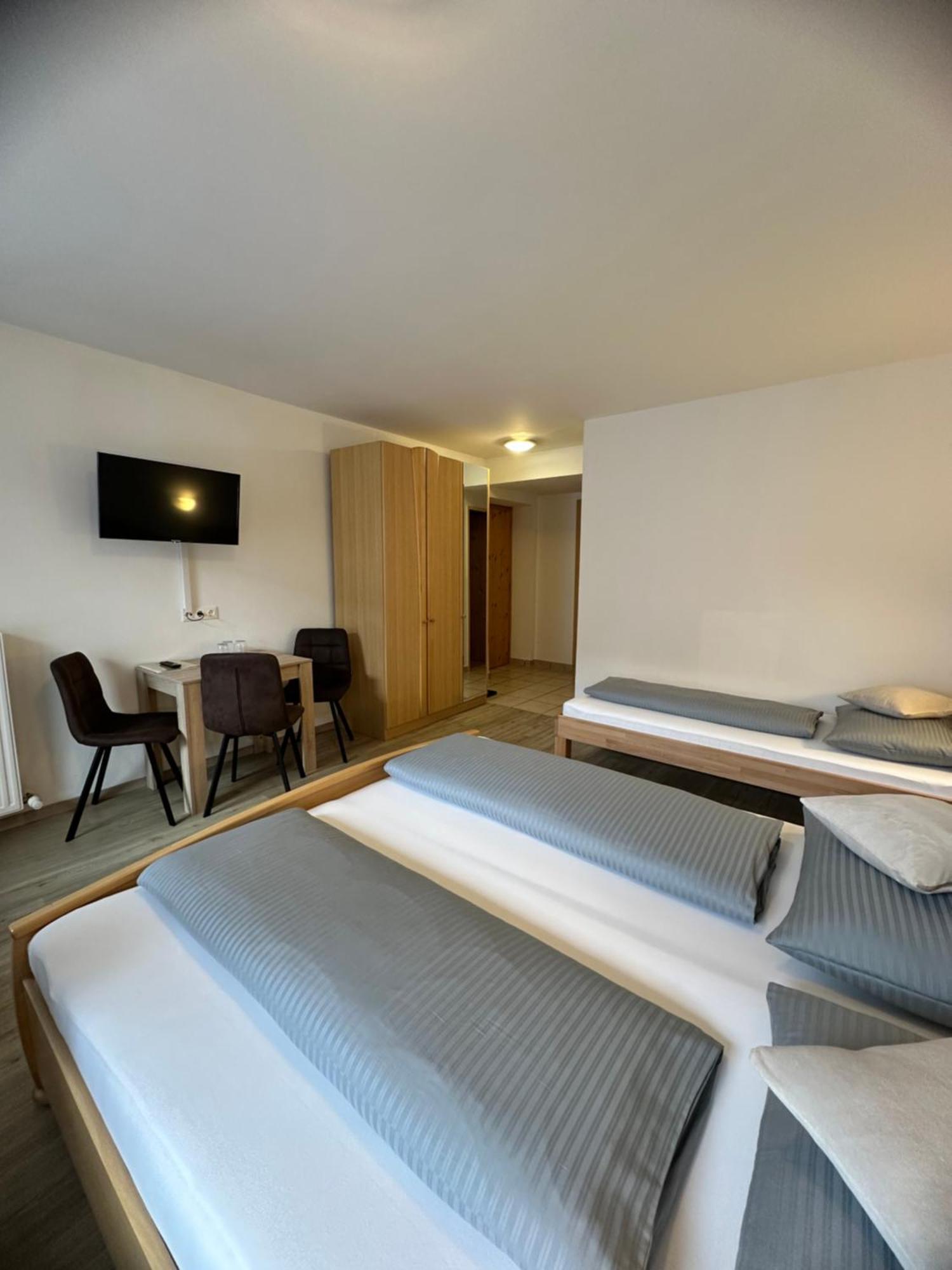 Bed and Breakfast Goldener Adler Scharnitz Exterior foto