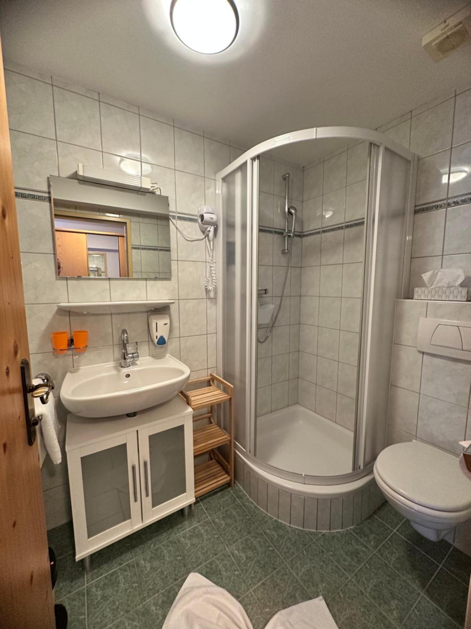 Bed and Breakfast Goldener Adler Scharnitz Exterior foto